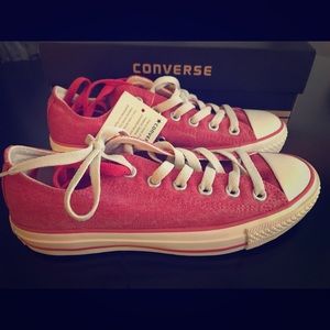 NWT Converse All Star Women Sz 7 Red Shoes $49